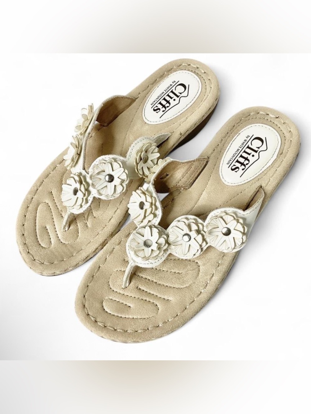 Cliffs by WHITE MOUNTAIN Cream Floral Thong Slip-On Sandals